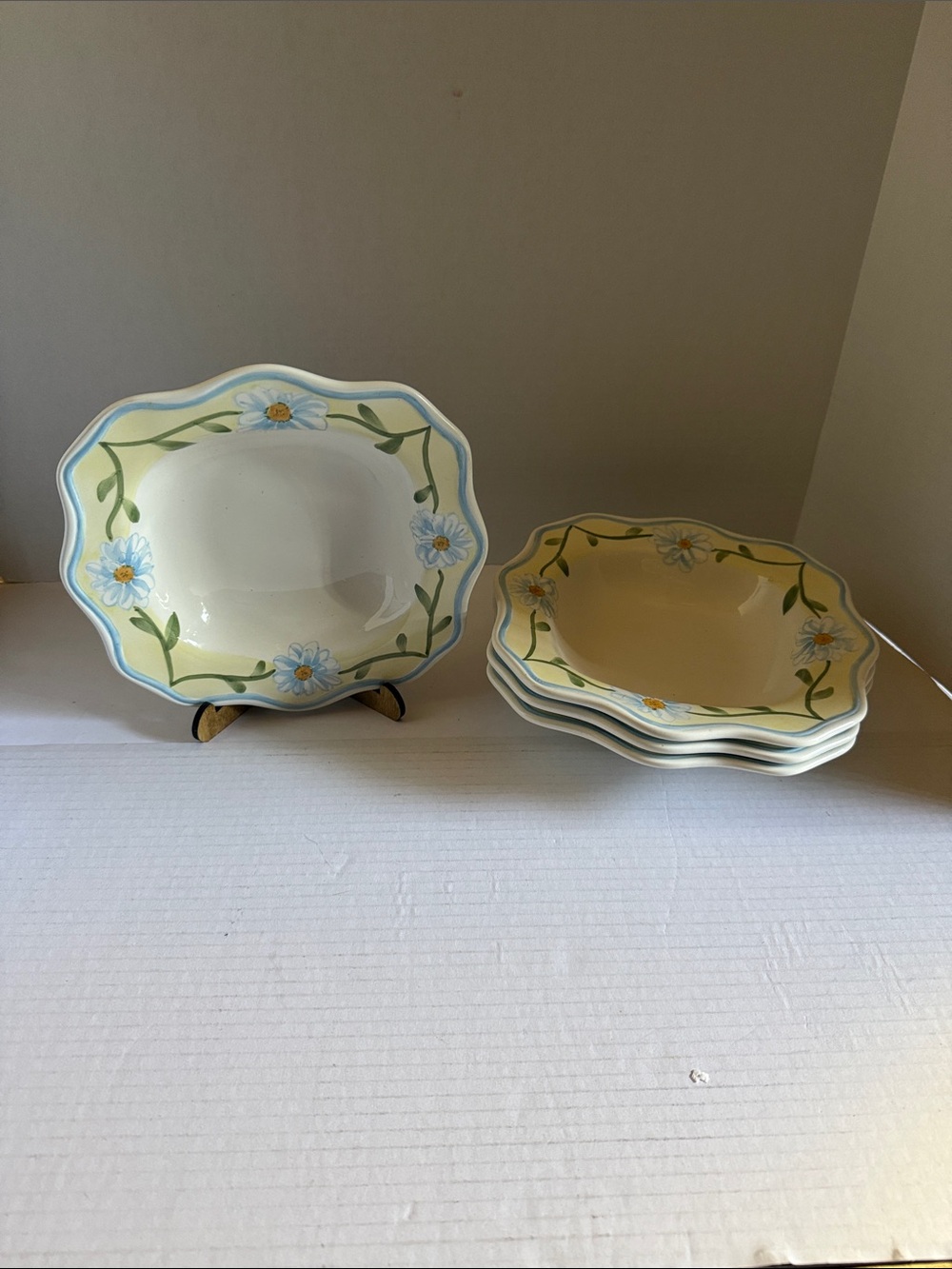 Block Daisy Soup/Cereal Bowls